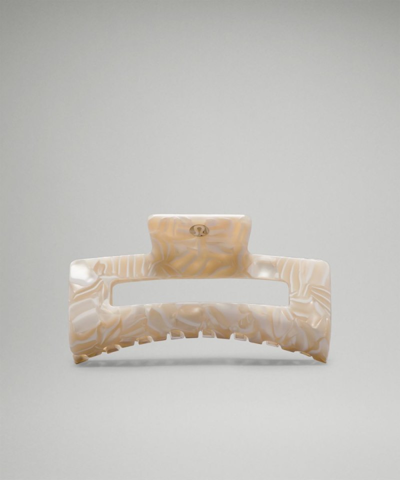 Lululemon | Women's Extra Large Claw Hair Clip Light Ivory / Whi